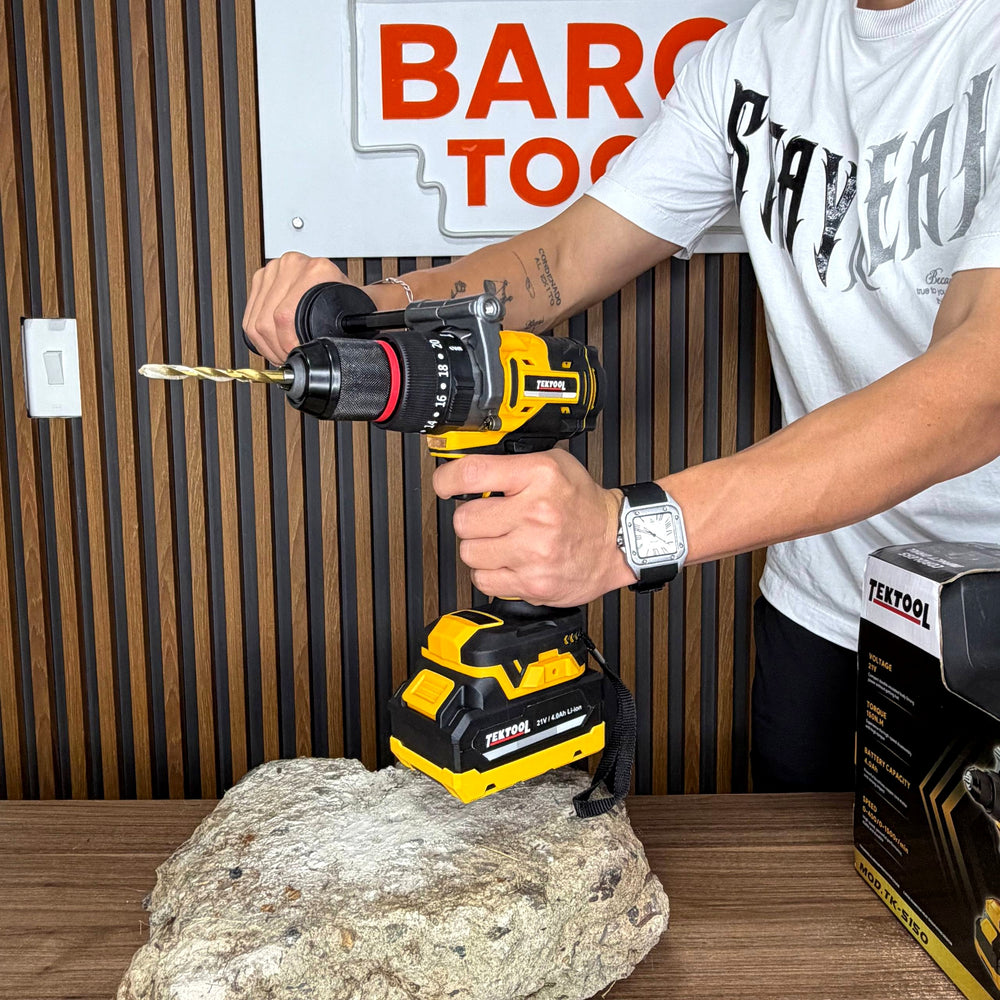 Taladro Industrial TEKTOOL 150 Nm — Brushless con 2 Baterías 4Ah - 5