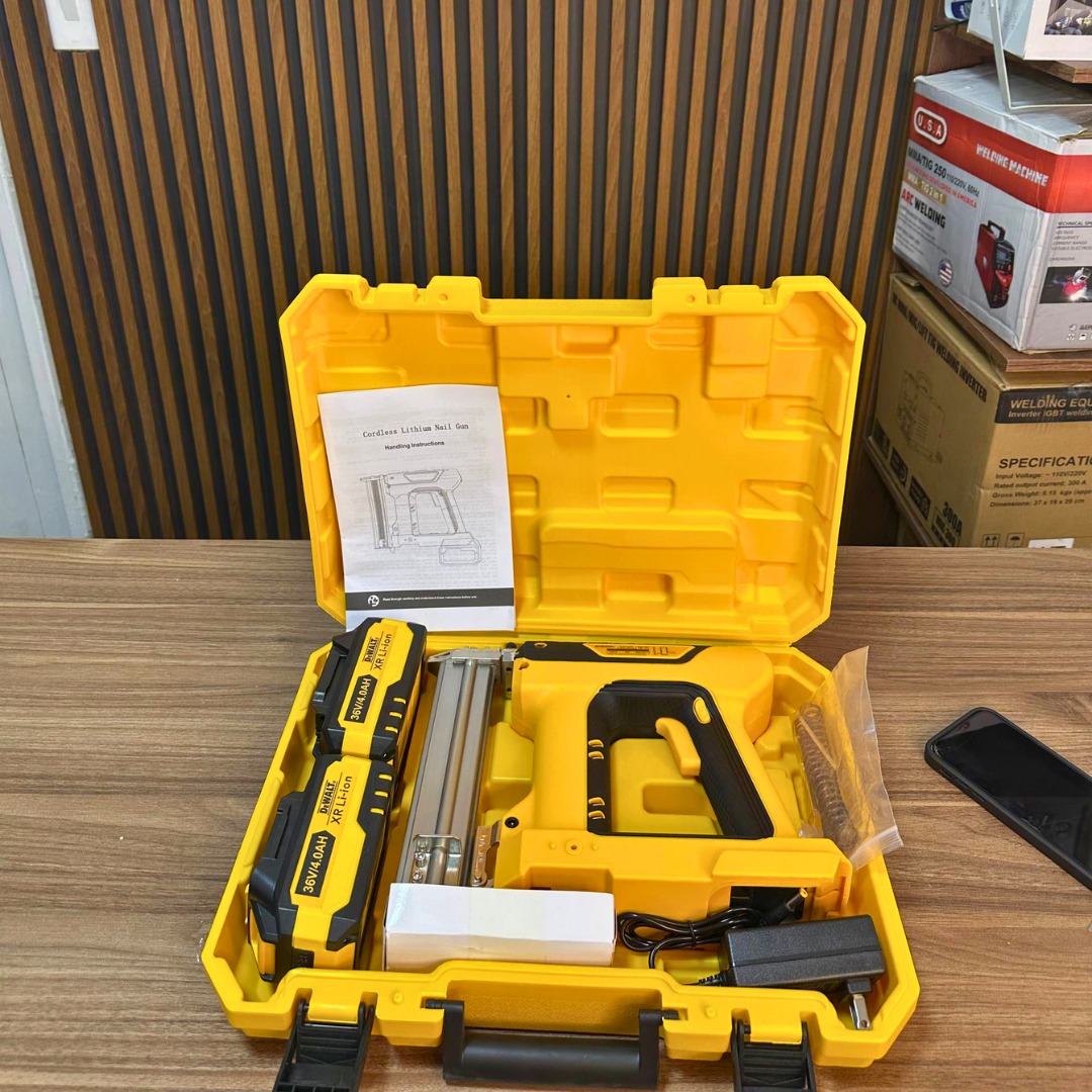 clavadora y engrapadora inalámbrica 2 en 1