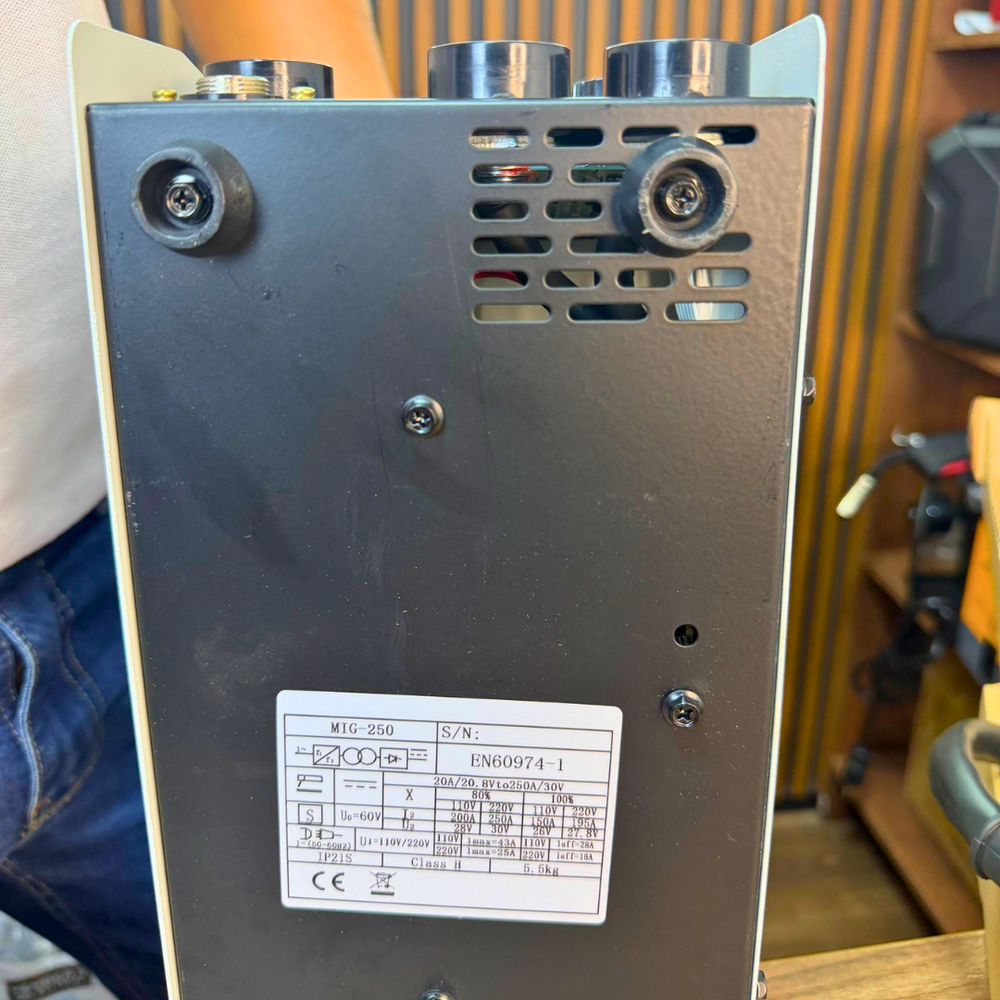 Soldadora Blanca RX MAX POWER 300AMP in Gas) – Garantía 2 años Procesos MMA - MIG - TIG - Soldadura revestida - 10