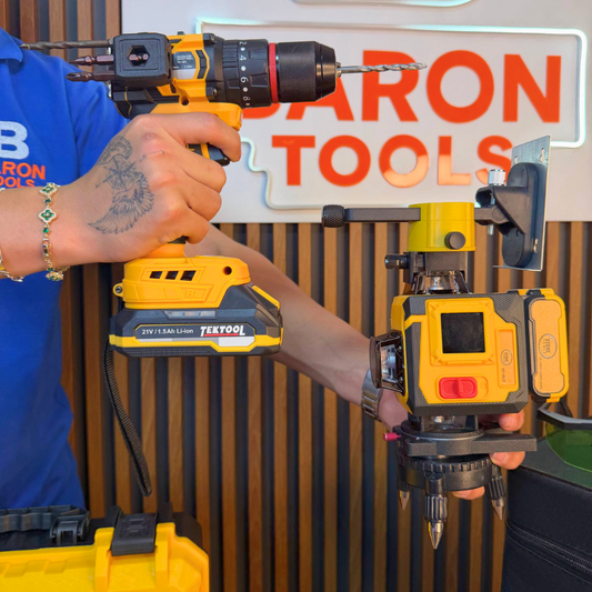 Combo Profesional: Taladro Inalámbrico Brushless TEKTOOL TK-581 3 en 1 (55Nm, 2 Baterías) + Nivel Láser Verde Stone Tools ST-16LD 16 Líneas (Pantalla Táctil, IP67)