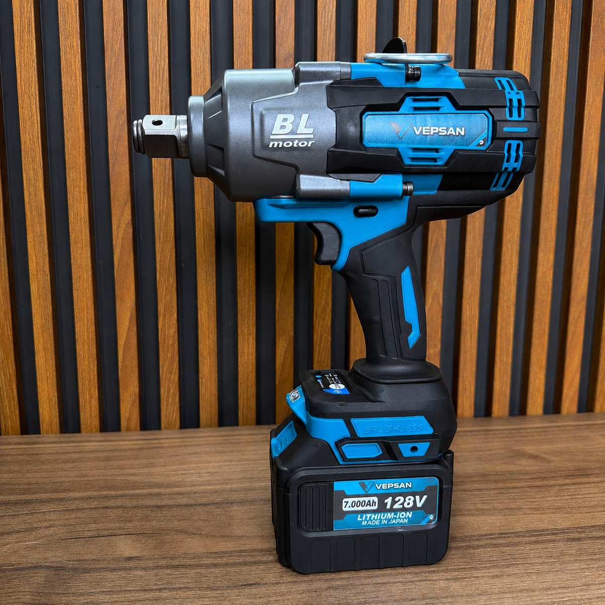Llave de Impacto VEPSAN 2000Nm Brushless 3/4” | Potencia Industrial + 1 Año de Garantía - en uso