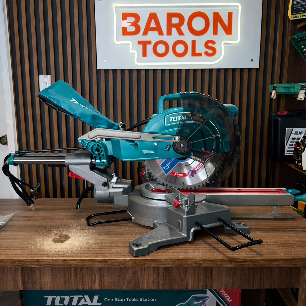 Sierra Ingleteadora Telescópica TOTAL 10” 1800W Industrial