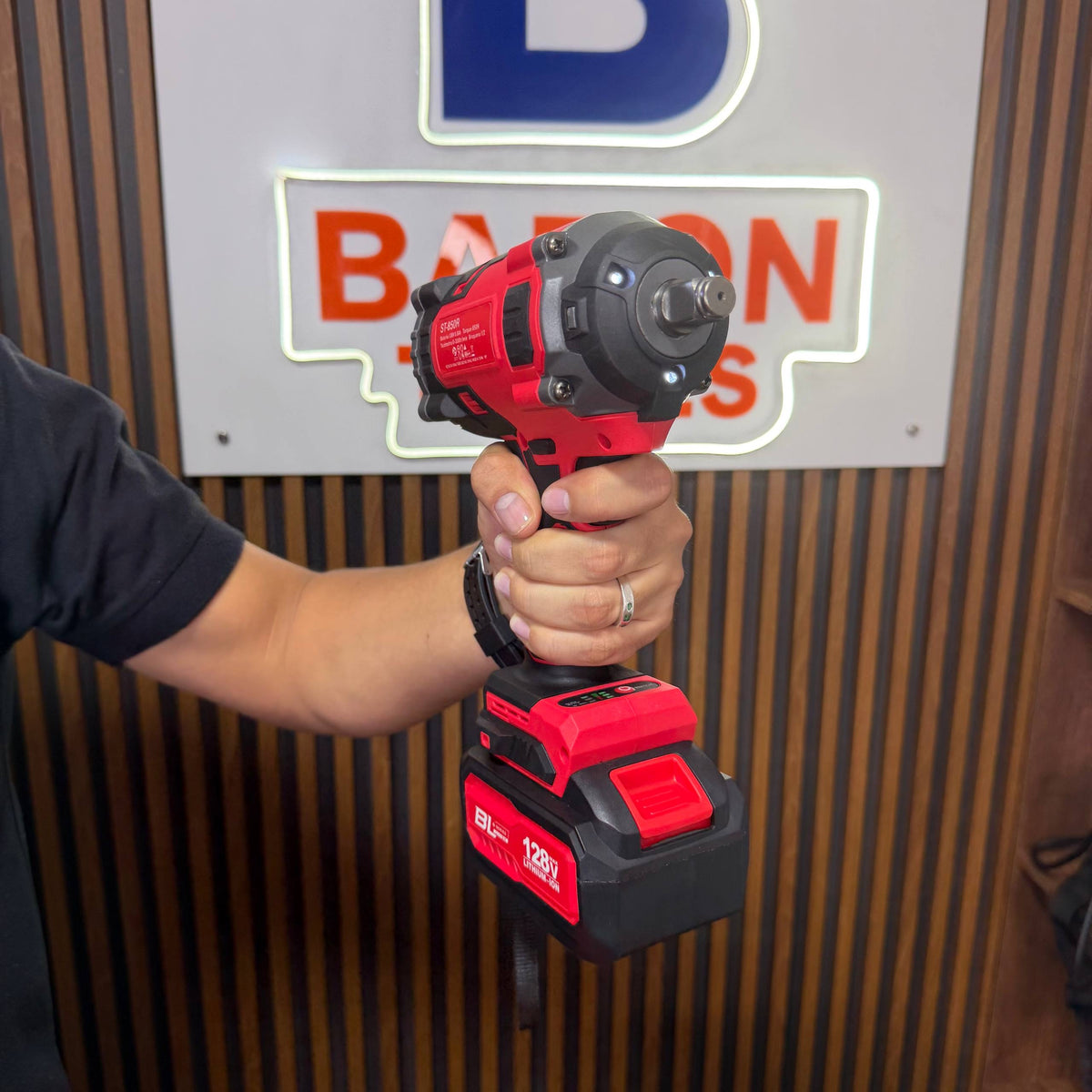 Llave de Impacto Inalámbrica 850 Nm 1/2" Brushless Stone Tools - 8