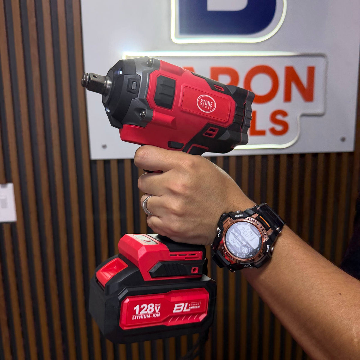 Llave de Impacto Inalámbrica 850 Nm 1/2" Brushless Stone Tools - 5