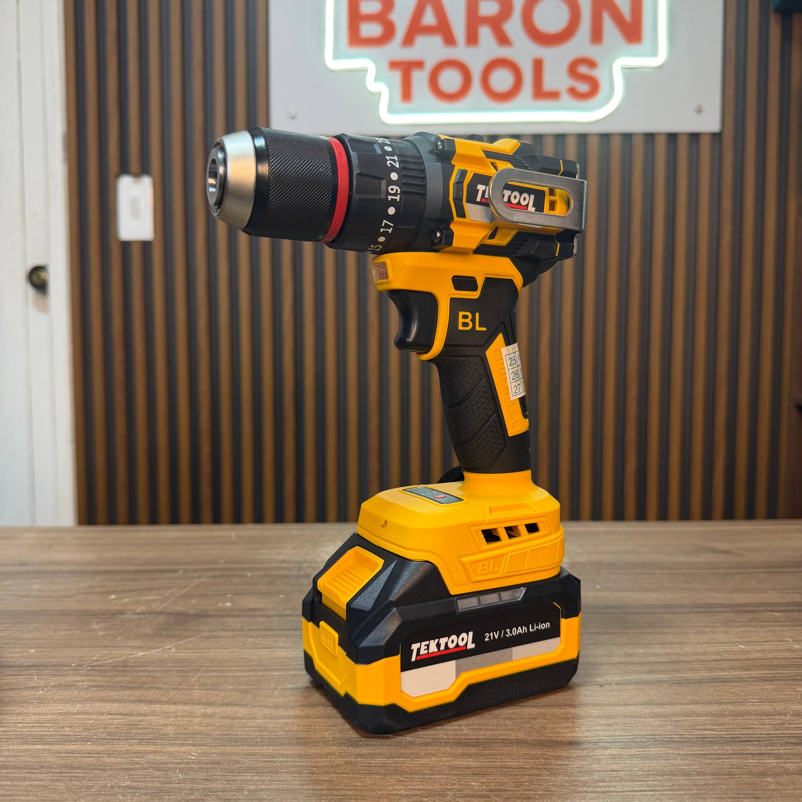 Combo TekTool Taladro 1/2 (55Nm) + Pulidora 850W – Potencia y Versatilidad en tus Manos